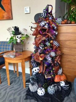 Vickerman Unlit Christmas Tree (432402) -Roman Shop 121825md