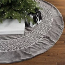 Vickerman Christmas Tree Skirt (505717) 11 Vickerman Christmas Tree Skirt (505717) -Roman Shop 505717add3md