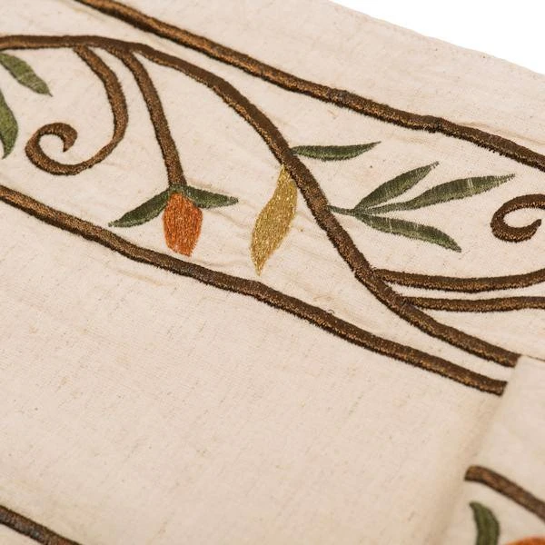 Vickerman Table Runner (506387) 5 Vickerman Table Runner (506387) - Image 3