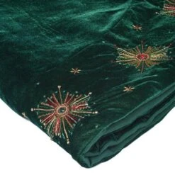 Vickerman Christmas Tree Skirt (659687) 12 Vickerman Christmas Tree Skirt (659687) -Roman Shop 659687cornermd